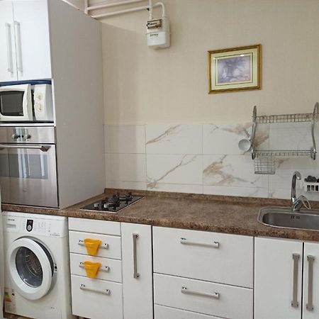 Apartment Ecaterina キシナウ エクステリア 写真