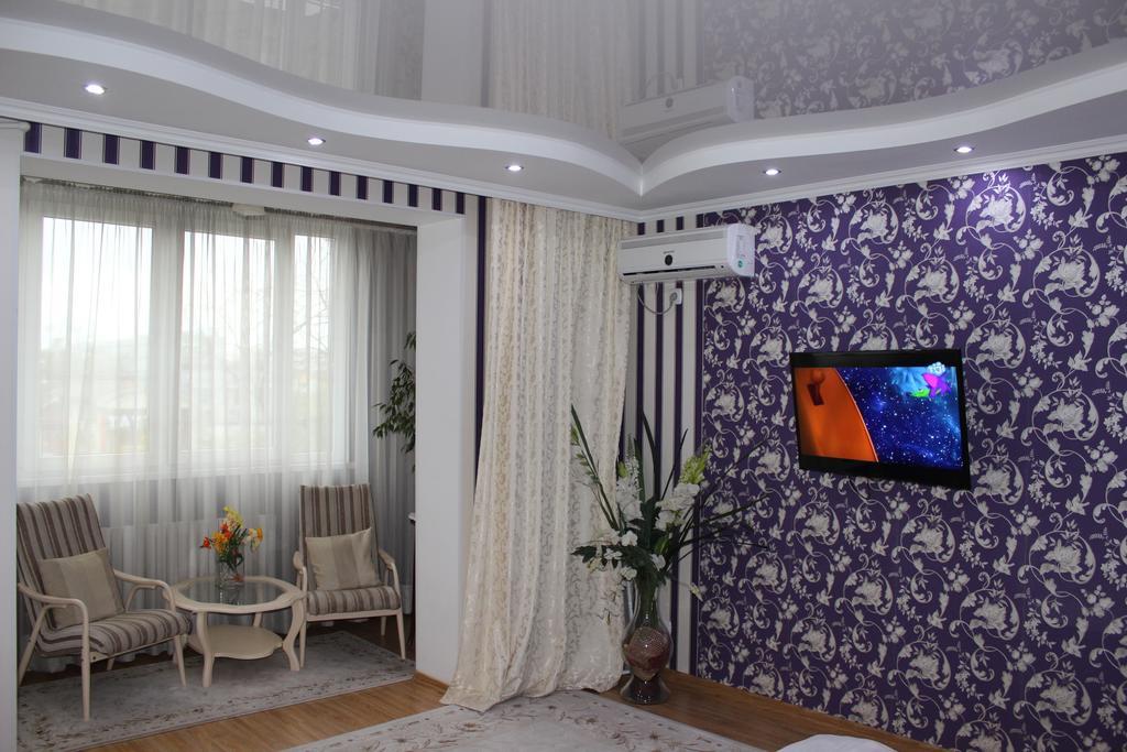 Apartment Ecaterina キシナウ エクステリア 写真